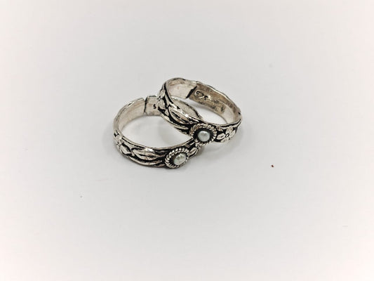 Oxidized Sterling Silver Floral Toe Rings (Adjustable Pair)