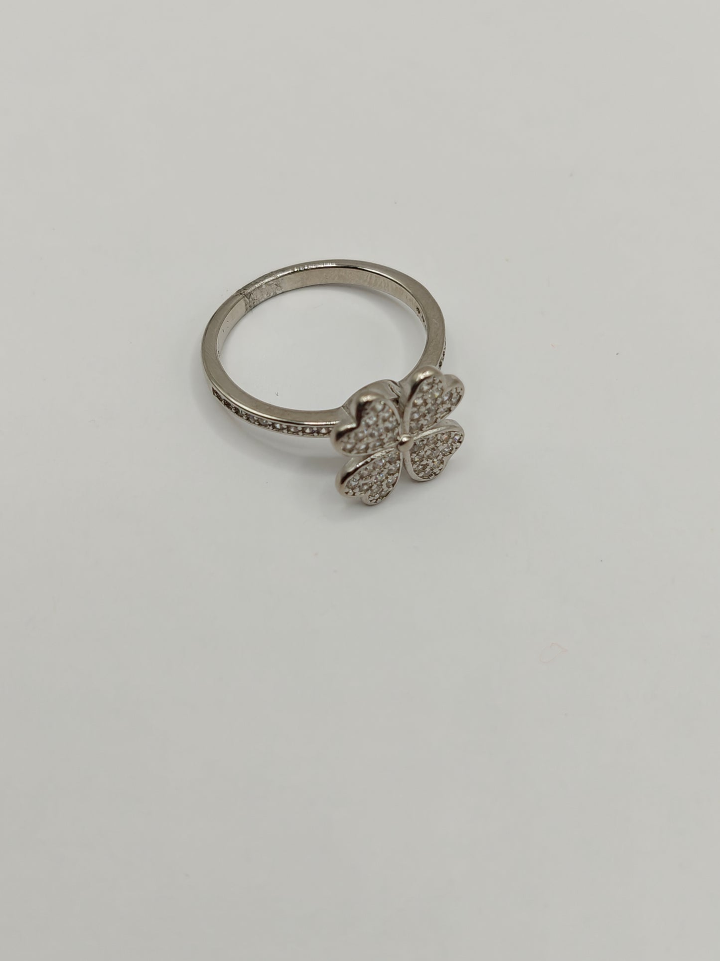 92.5 Sterling Silver Four-Leaf Clover Ring – CZ Stone Studded