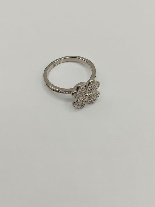 92.5 Sterling Silver Four-Leaf Clover Ring – CZ Stone Studded